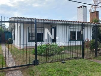 https://web5.gallito.com.uy/vende-casa-de-3-dormitorios-en-la-zona-de-mansa-inmuebles-25054644