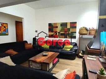 https://www.gallito.com.uy/muy-linda-casa-reciclada-a-metros-de-garibaldi-y-inmuebles-27229302