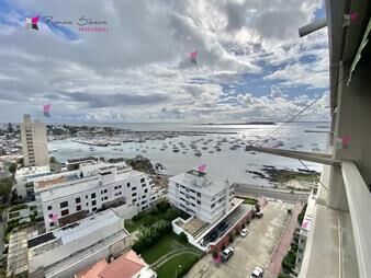 https://web5.gallito.com.uy/apartamento-en-venta-de-3-dormitorios-3-baños-2-inmuebles-27272984