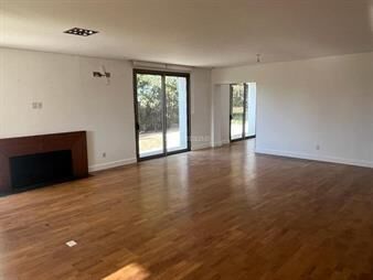 https://www.gallito.com.uy/casa-en-alquiler-barrio-viñedos-de-la-tahona-inmuebles-24544645