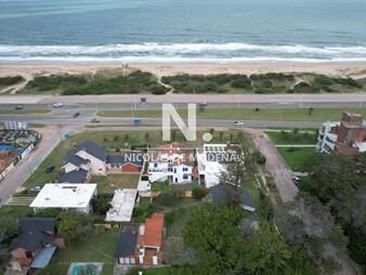 https://www.gallito.com.uy/importante-residencia-frente-al-mar-en-venta-inmuebles-25033250