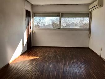 https://web5.gallito.com.uy/apartamento-en-jacinto-vera-3-dormitorios-inmuebles-24940631