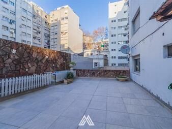 https://web5.gallito.com.uy/venta-pocitos-3-dorm-con-patio-inmuebles-27305886