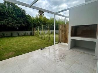 https://web5.gallito.com.uy/venta-casa-carrasco-norte-inmuebles-27306664