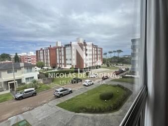 https://web5.gallito.com.uy/vende-apartamento-de-2-dormitorios-en-el-grillo-inmuebles-27306708