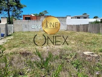 https://www.gallito.com.uy/se-vende-hermoso-terreno-en-el-pinar-inmuebles-27306945