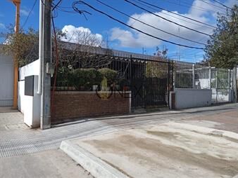 https://web5.gallito.com.uy/casa-en-venta-en-conciliaciã³n-a-2-cuadras-de-inmuebles-27307007