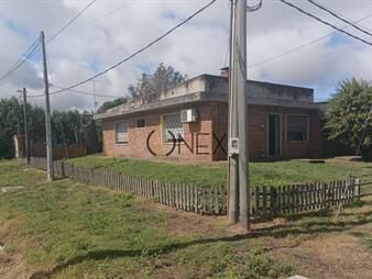 https://www.gallito.com.uy/casa-en-venta-de-2-dormitorios-1-baão-en-inmuebles-27307312