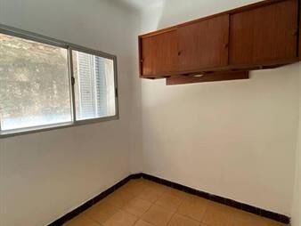 https://web5.gallito.com.uy/apartamento-en-ciudad-vieja-inmuebles-27313416
