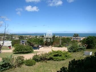 https://web5.gallito.com.uy/venta-de-lote-en-las-grutas-punta-ballena-ref-inmuebles-23065590