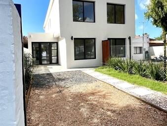 https://web5.gallito.com.uy/venta-duplex-3d-y-2b-jardin-y-parrillero-shangrila-inmuebles-26848277