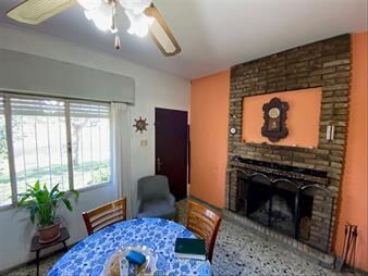 https://web5.gallito.com.uy/venta-colon-dos-casas-en-el-mismo-padron-inmuebles-25793977