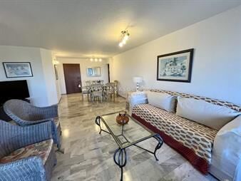 https://web5.gallito.com.uy/apartamento-en-venta-de-3-dormitorios-en-edificio-inmuebles-26385859