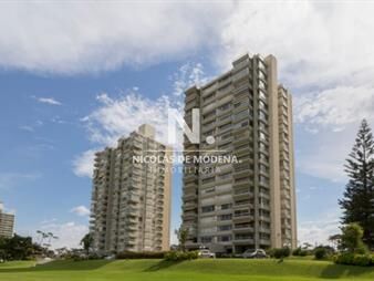 https://web5.gallito.com.uy/vende-apartamento-de-3-dormitorios-en-playa-mansa-inmuebles-24995953
