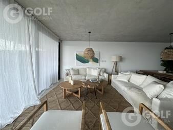 https://www.gallito.com.uy/venta-de-penthouse-de-3-dormitorios-mas-servicio-en-mananti-inmuebles-27336825