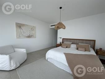 https://www.gallito.com.uy/venta-de-apartamento-de-3-dormitorios-y-servicio-en-mananti-inmuebles-27336872