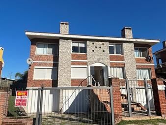 https://www.gallito.com.uy/alquiler-anual-apartamento-2-dormitorios-parrillero-inmuebles-27337296