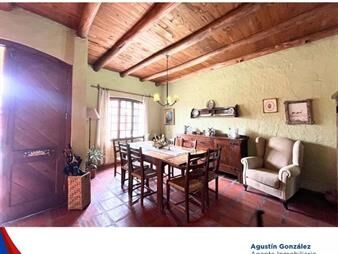 https://www.gallito.com.uy/impresionante-casa-con-gran-espacio-y-luz-natural-inmuebles-27337694