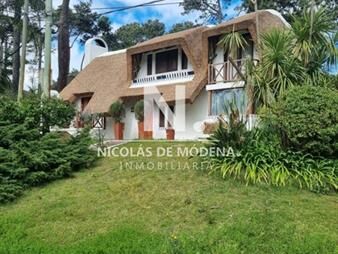 https://web5.gallito.com.uy/vende-casa-en-pinares-punta-del-este-de-4-inmuebles-24738098