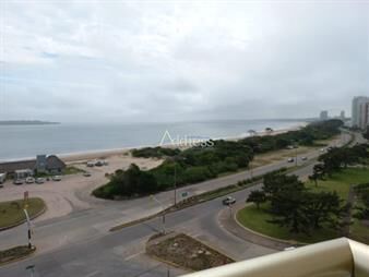 https://web5.gallito.com.uy/venta-y-alquiler-de-apartamento-de-3-dormitorios-inmuebles-21731258