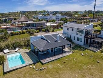 https://web5.gallito.com.uy/venta-casa-4-dormitorios-las-grutas-punta-inmuebles-22732787