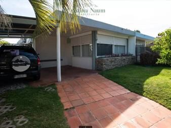 https://web5.gallito.com.uy/vende-casa-completamente-reciclada-en-cantegril-inmuebles-23916638