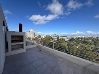 https://www.gallito.com.uy/frente-parque-batlle-estrena-penthouse-de-gran-vista-con-g-inmuebles-27007703