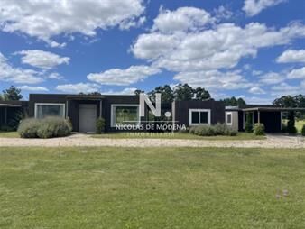 https://web5.gallito.com.uy/vende-casa-en-la-barra-de-3-dormitorios-con-inmuebles-26522790