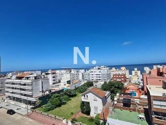 https://web5.gallito.com.uy/apartamento-en-venta-de-2-dormitorios-en-torre-en-inmuebles-24087079