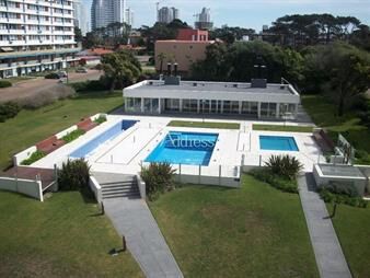 https://web5.gallito.com.uy/apartamento-playa-brava-3-dormitorios-y-3-baños-inmuebles-27057980