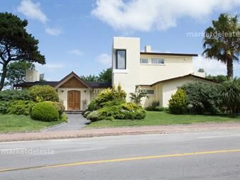 https://www.gallito.com.uy/casa-en-la-mansa-inmuebles-27369203