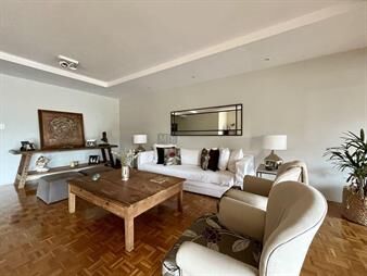 https://web5.gallito.com.uy/venta-divino-apartamento-5-dormitorios-y-garage-doble-en-po-inmuebles-27352854