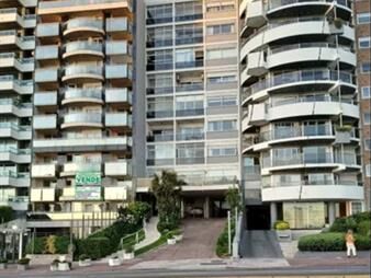 https://web5.gallito.com.uy/venta-apto-rambla-malvin-1-dormitorio-y-garaje-crenta-inmuebles-27369905