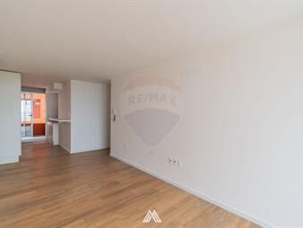 https://web5.gallito.com.uy/venta-apato-2-dorm-barrio-sur-ballcon-y-cochera-inmuebles-27373604
