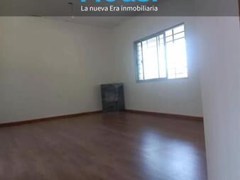 https://www.gallito.com.uy/alquiler-casa-2-dormitorios-con-entrada-para-autos-el-pin-inmuebles-27313592