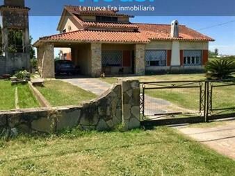 https://web5.gallito.com.uy/venta-chalet-en-montevideo-rural-300mts2-casa-2-dormitor-inmuebles-27313790