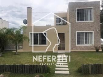 https://www.gallito.com.uy/moderna-casa-3-dormitorios-2-baã±os-inmuebles-27374531