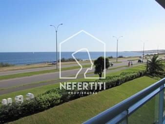 https://web5.gallito.com.uy/apartamento-2-dormitorios-servicio-frente-al-inmuebles-27374540