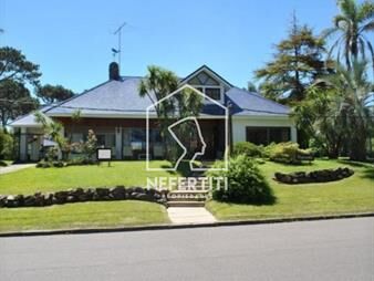 https://web5.gallito.com.uy/gran-casa-en-p11-de-la-mansa-5-dormitorios-inmuebles-27374549