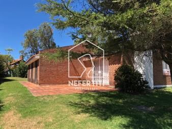 https://www.gallito.com.uy/excelente-ubicaciã³n-casa-3-dormitorios-inmuebles-27374551