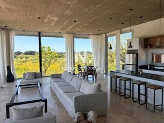 https://web5.gallito.com.uy/vende-casa-en-laguna-escondida-en-4-dormitorios-inmuebles-27374673