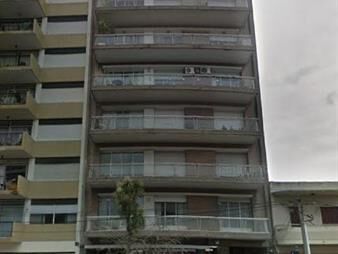 https://www.gallito.com.uy/apartamento-en-parque-batlle-inmuebles-26731556