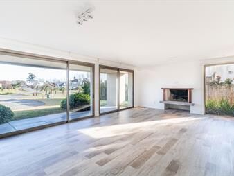 https://www.gallito.com.uy/alquiler-casa-de-3-dormitorios-en-viñedos-de-la-tahona-inmuebles-27378642