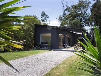 https://web5.gallito.com.uy/casa-de-3-dormitorios-en-venta-santa-mã³nica-inmuebles-25421838
