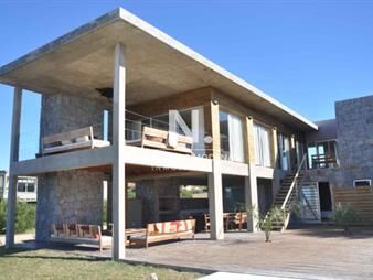 https://web5.gallito.com.uy/casa-en-village-del-faro-de-5-dormitorios-en-inmuebles-27002432