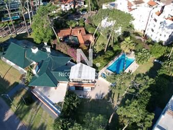 https://web5.gallito.com.uy/alquila-gran-casa-de-5-dormitorios-en-playa-mansa-punta-de-inmuebles-23933035