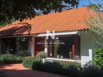 https://web5.gallito.com.uy/vende-casa-en-playa-brava-punta-del-este-inmuebles-26234305