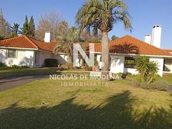 https://web5.gallito.com.uy/vende-casa-de-8-dormitorios-en-punta-ballena-inmuebles-27278404