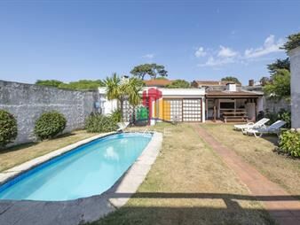 https://web5.gallito.com.uy/casa-en-venta-5-dormitorios-en-punta-del-este-inmuebles-27036986