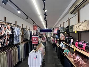 https://web5.gallito.com.uy/alquiler-local-comercial-de-130m2-sobre-18-de-julio-inmuebles-26797824
